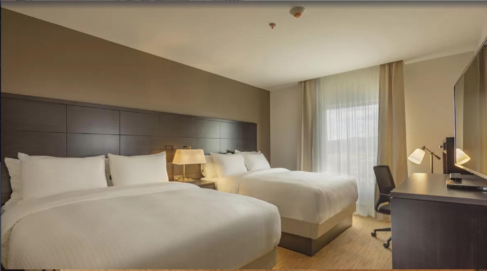 Staybridge Suites Silao By Ihg Bagian luar foto