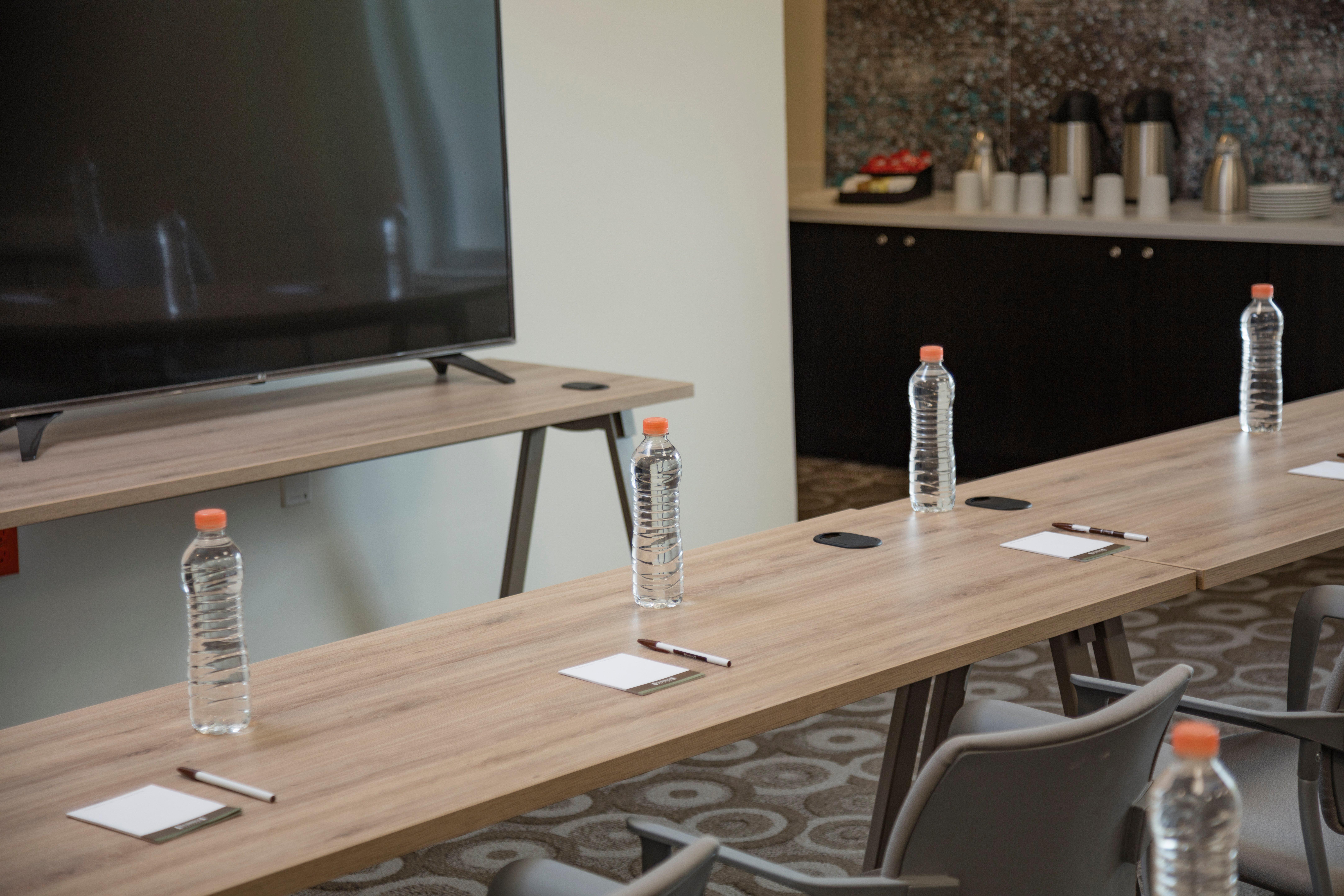 Staybridge Suites Silao By Ihg Bagian luar foto