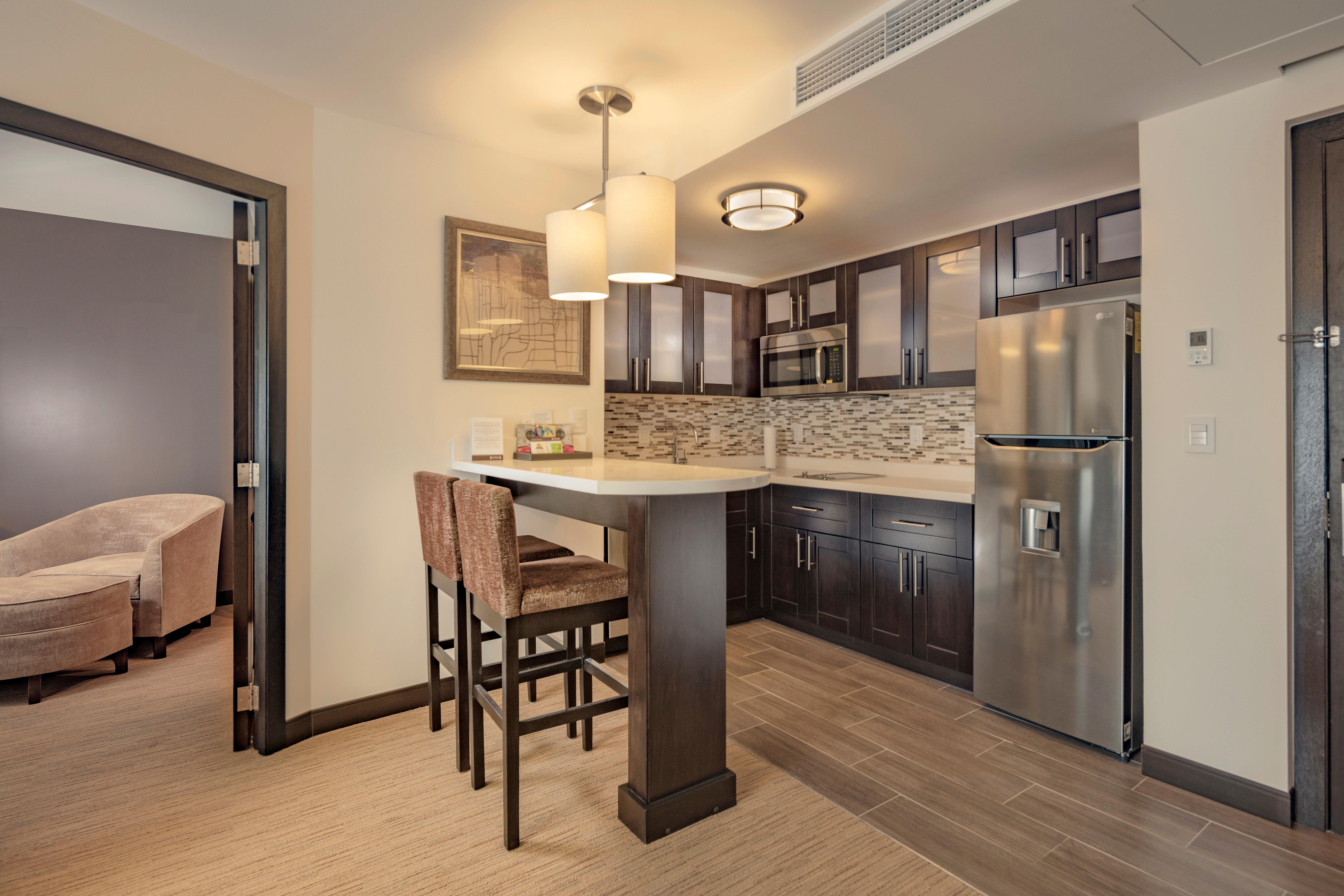 Staybridge Suites Silao By Ihg Bagian luar foto