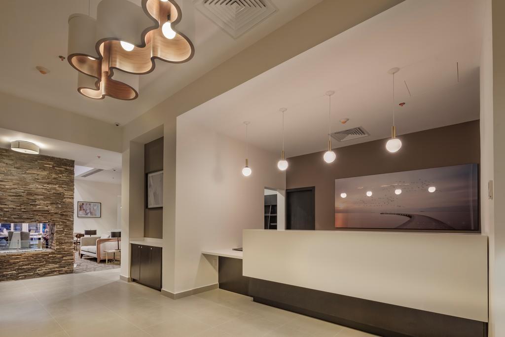 Staybridge Suites Silao By Ihg Bagian luar foto